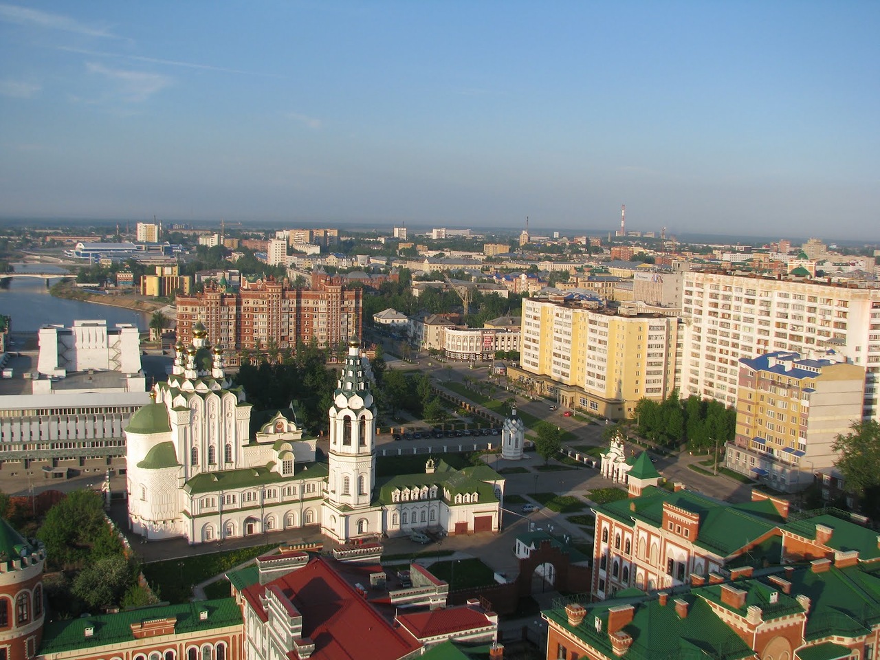 Улицы республике марий. Марий-Эл Республика столица. Город Йошкар-Ола с птичьего полета. Город Йошкар Ола с высоты птичьего полета. Йошкар-Ола столица Марий Эл фото.